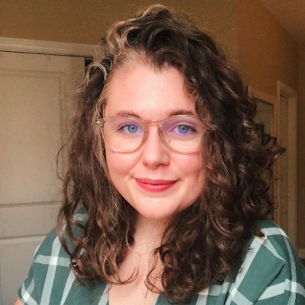 Meet your Posher, Cecilia